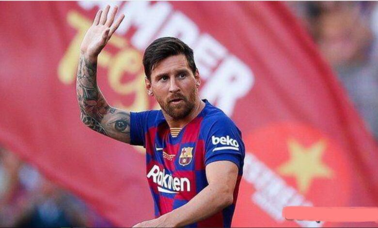 Messi will stay in Barcelona for the next 5 years on half salary!